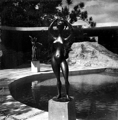 Esculturas de Alfredo Ceschiatti, "A Banhista"