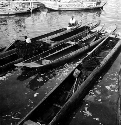 Embarcações na rampa e arredores do Mercado Modelo