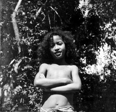 Vila da Barca, palafitas flutuantes, crianças