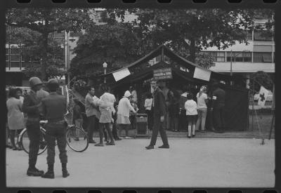 Feira promovida pelo Exército para exibição de armamentos