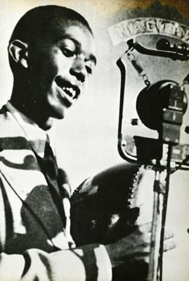 Vassourinha ao microfone