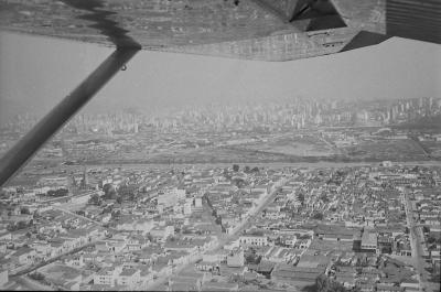 Sobrevoo em São Paulo, com Lena Coelho dos Santos