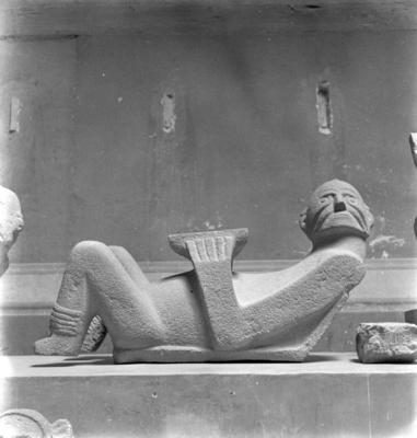 Chac Mool - estátua de pedra pré-colombiana mesoamericana