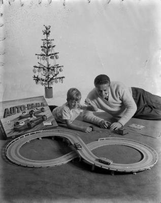 Campanha publicitária da agência Aurélio Campos Publicidade para o brinquedo Autorama da Estrela