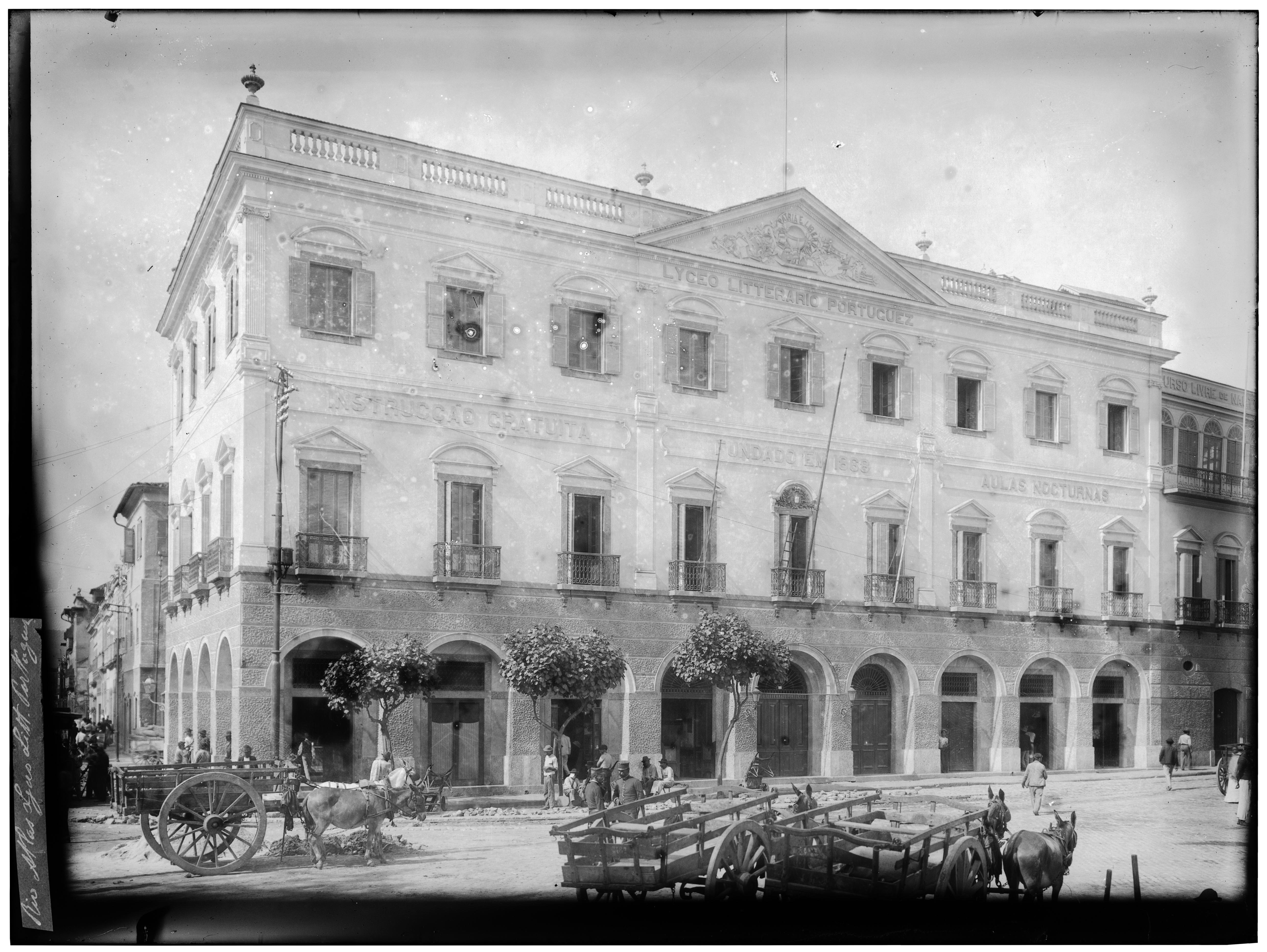 Liceu Literário Português