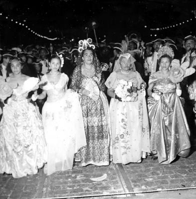 Desfile de agremiações carnavalescas