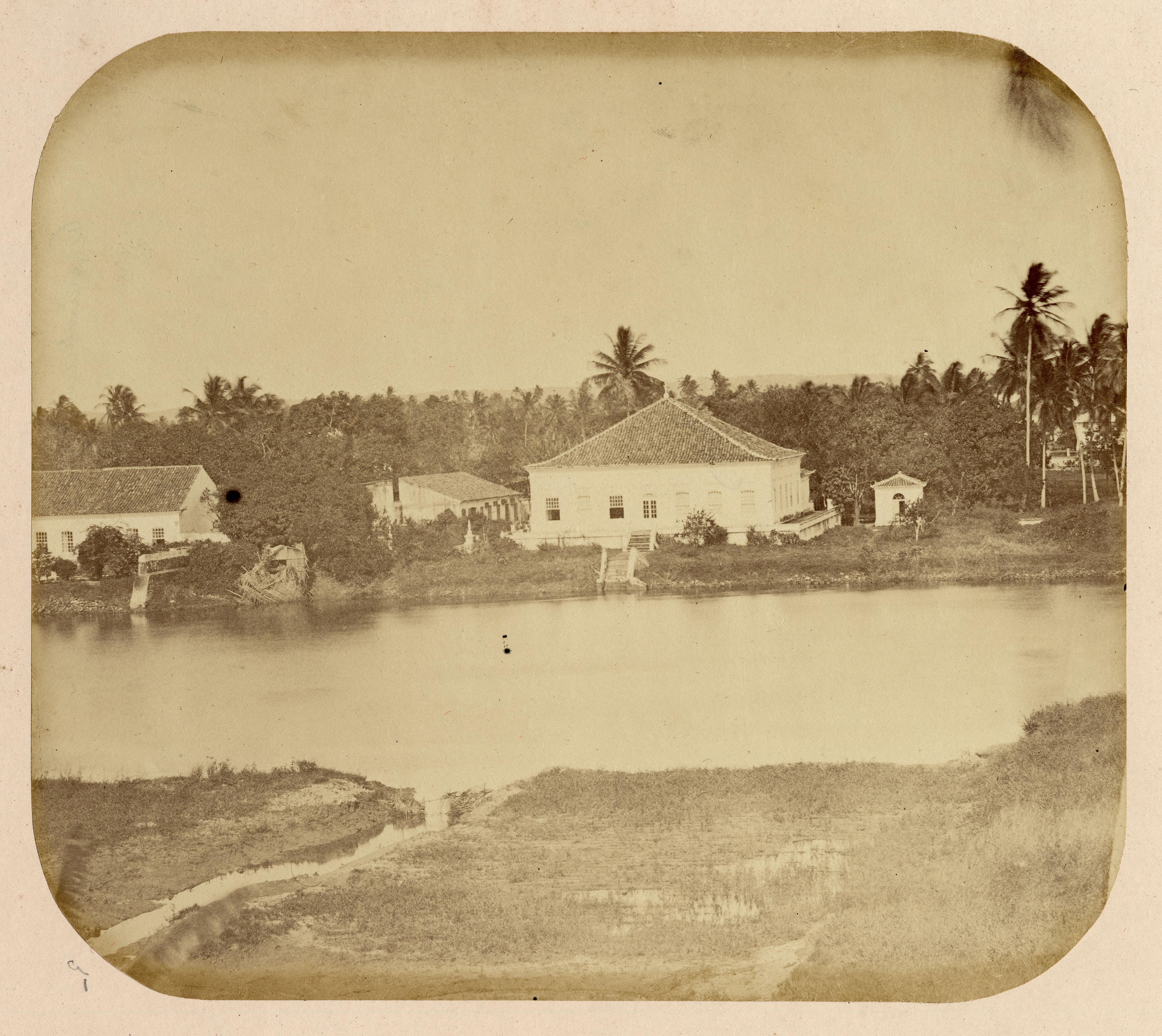 Sobrado à Margem do Capibaribe