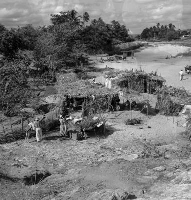 Canindé, casebres de sapê