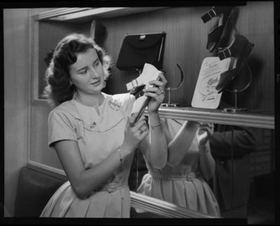 Campanha publicitária da agência Standard para Casa Clark