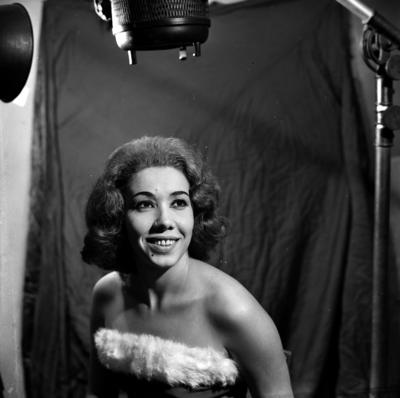 Artista não identificada