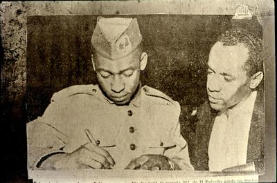 Pelé no Exército (reprodução de periódico)