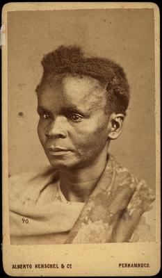 Retrato - mulher negra não identificada