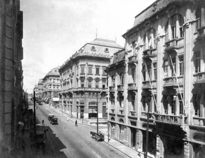 Rua Líbero Badaró, sentido Praça do Patriarca