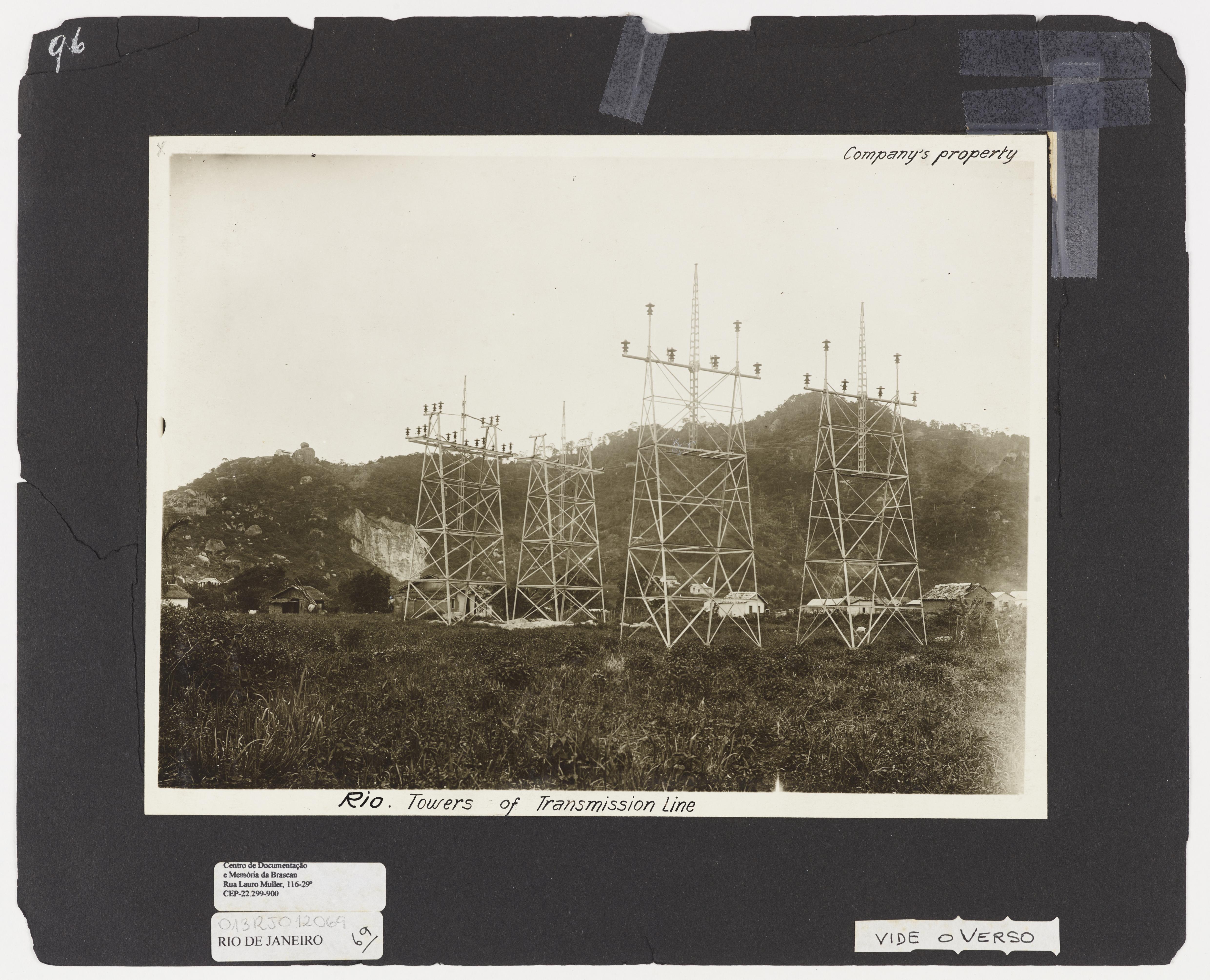 Torres de linhas de transmissão elétrica