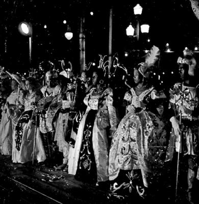 Desfile de agremiação carnavalesca