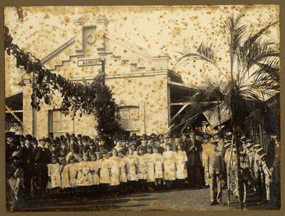 Grupo escolar de Piraju recebe a comitiva presidencial