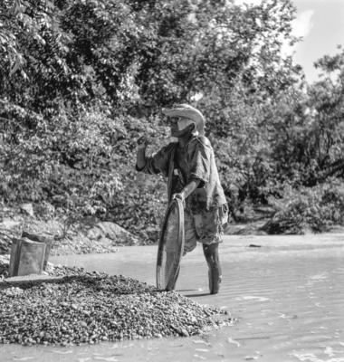 Garimpo de diamantes na Boca do Tauiri