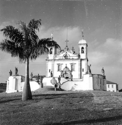 Santuário Diocesano do Bom Jesus de Matosinhos, com profetas