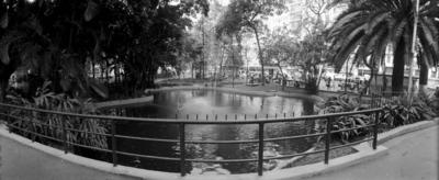 Jardins e chafariz da praça da República