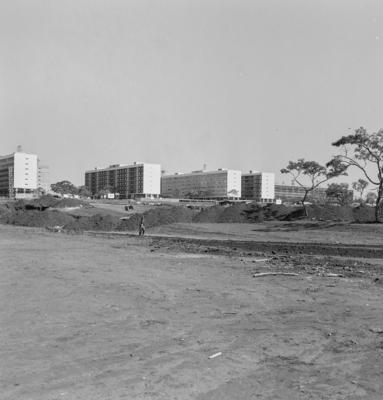 Edifícios residenciais projetados para os Institutos de Aposentadoria e Pensões