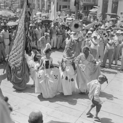 Desfile de agremiação carnavalesca