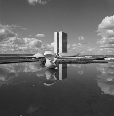 "O Meteoro", escultura de Bruno Giorgi