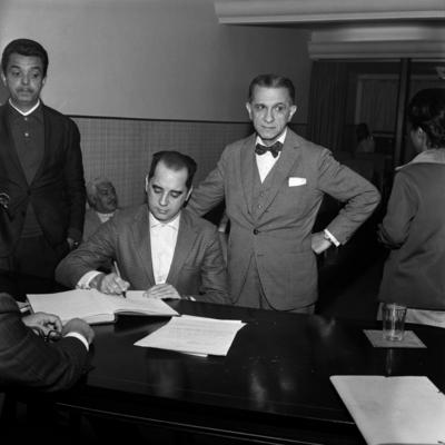 Posse de Klecius Caldas como novo membro do Conselho Deliberativo da Sociedade Brasileira de Autores, Compositores e Escritores de Música (SBACEM)