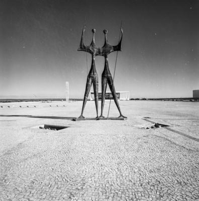 "Os Candangos" ou "Os Guerreiros", escultura de Bruno Giorgi