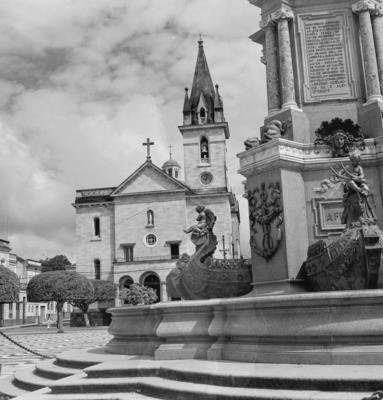 Igreja de São Sebastião e Monumento à Abertura dos Portos