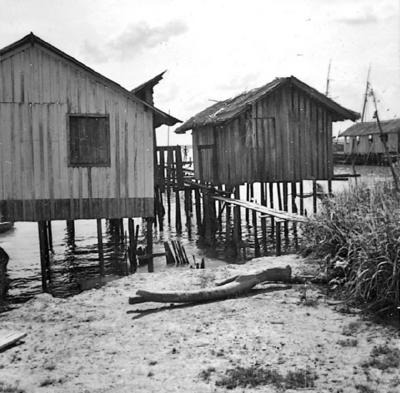 Rio Guamá, palafitas flutuantes