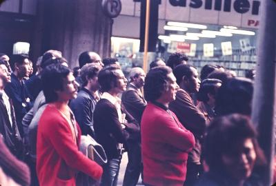 Espectadores assistem ao jogo da Copa do Mundo FIFA