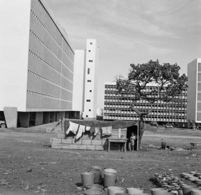 Edifícios residenciais projetados para os Institutos de Aposentadoria e Pensões