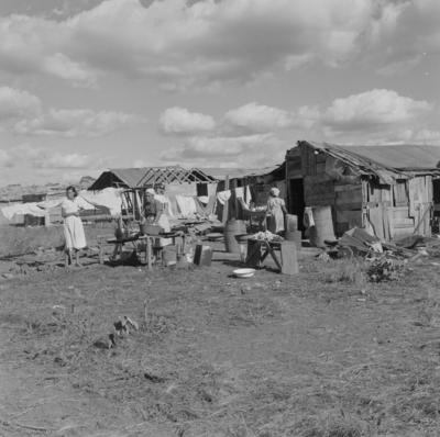 Moradia na Sacolândia, arredores de Brasília