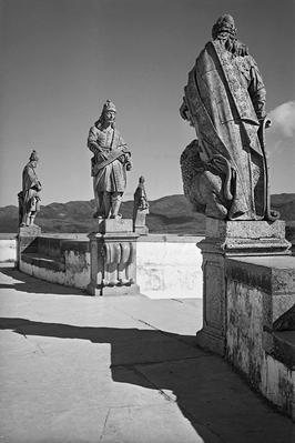 Vista dos profetas, adro do santuário do Senhor Bom Jesus de Matosinhos