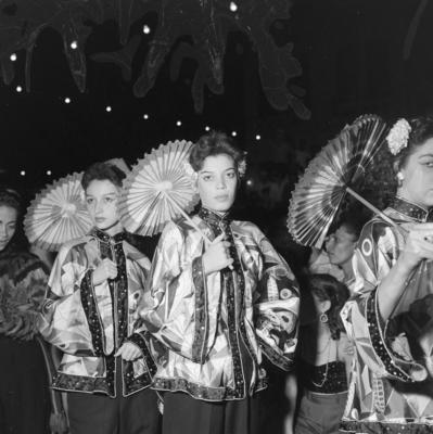 Desfile de agremiações carnavalescas