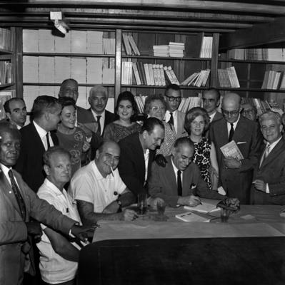 Lançamento do livro “No tempo de Noel Rosa”