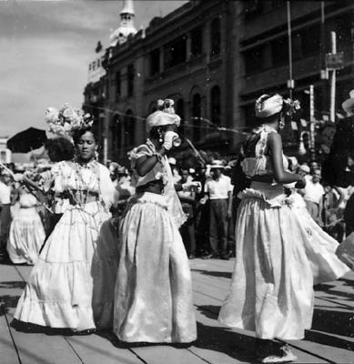 Desfile de agremiação carnavalesca