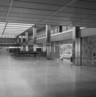 Banco do Brasil, divisória de aço de Athos Bulcão