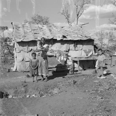 Moradia na Sacolândia, arredores de Brasília