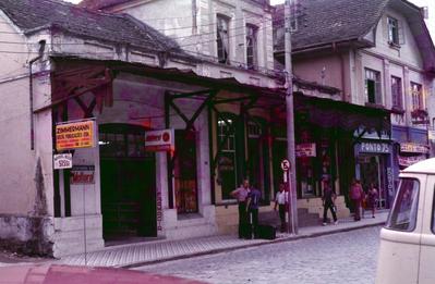 Casas comerciais