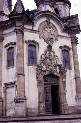 Igreja de São Francisco de Assis - parte central da fachada