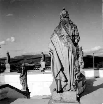 Santuário Diocesano do Bom Jesus de Matosinhos, com profetas