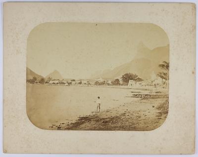 Pescador na Praia de Botafogo