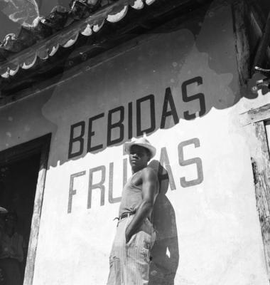 Comércio às margens do Rio São Francisco