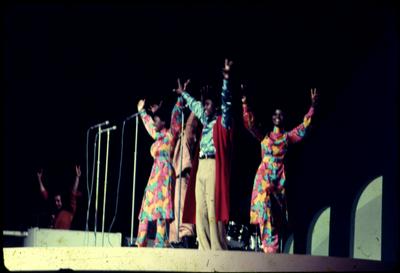 Tony Tornado e Trio Ternura - V Festival Internacional da Canção Popular