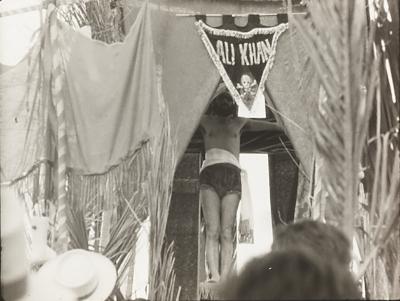 Fotograma do filme "O Profeta da Fome", de Maurice Capovilla