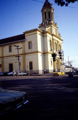 Igreja Matriz de Nossa Senhora da Candelária - vista lateral