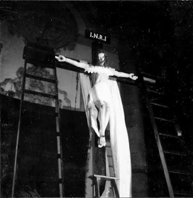 Semana Santa - Descida de Jesus Cristo da cruz e procissão