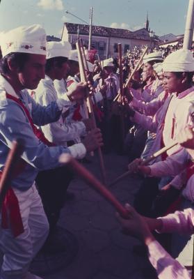 Festa do Divino - Mineiro Pau / Maneiro Pau