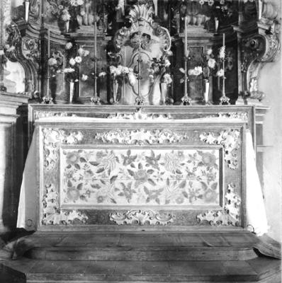 Basílica do Santuário Diocesano do Bom Jesus de Matosinhos, altar